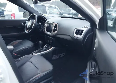 2021 Jeep Compass 80Th Anniversary 4X4 from USA, damaged, VIN 3C4NJDEB3MT570412